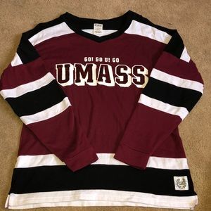 University of Massachusetts Hockey VS Pink Shirt
